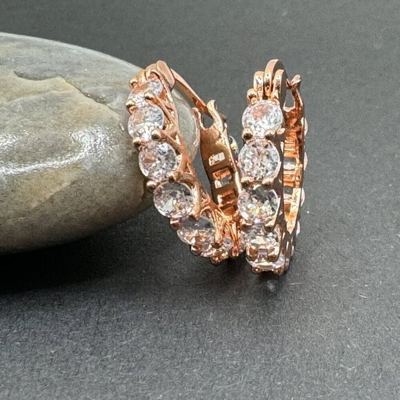 Huggie Hoop MAJOR BLING Earrings #1419 rose gold tone clear stone - Picture 7 of 10